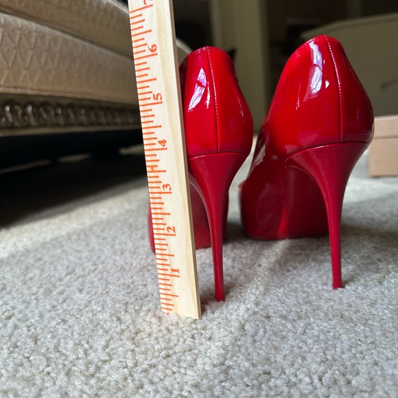 COPY - Christian Louboutin  size 38.5 - Picture 8 of 15